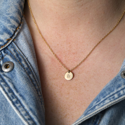 DISC INITIAL / 10MM NECKLACE