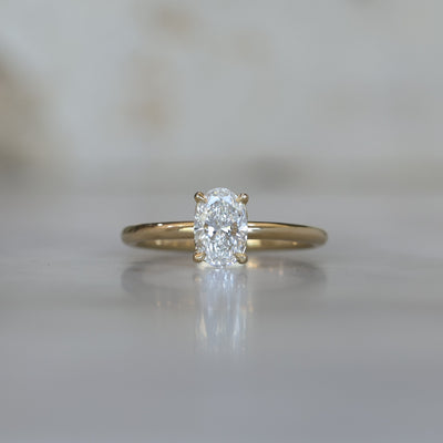 DUNE / 0.76ct OVAL DIAMOND 4 CLAW SOLITAIRE