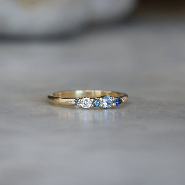 AUSTRALIAN SAPPHIRE & DIAMOND / CLUSTER RING - Meg Maskell Fine Jewellery