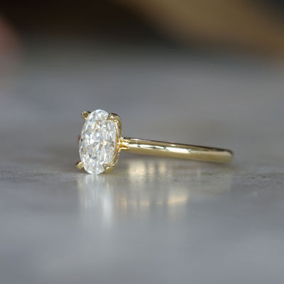 DUNE / 1.00ct OVAL DIAMOND 4 CLAW SOLITAIRE