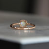 ROUND OPAL / 4 CLAW RING