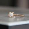 ROUND OPAL / 4 CLAW RING