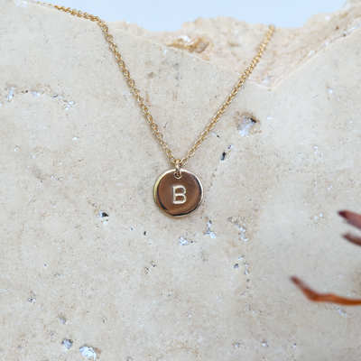 DISC INITIAL / 10MM NECKLACE