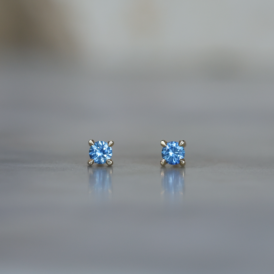 MONTANA SAPPHIRE / 3MM STUDS